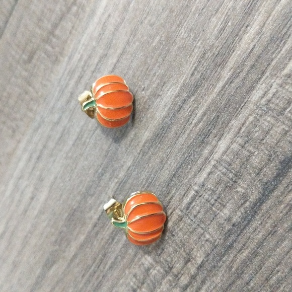 #361Halloween/Fall Pumpkin Studs Earrings. - Picture 1 of 4